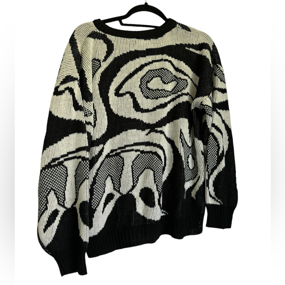 Vintage Black and White sweater